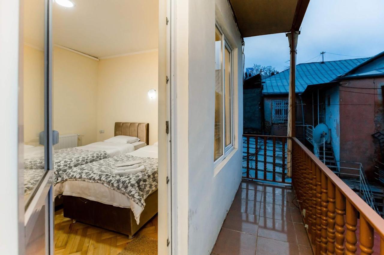 Hirmas Apartment Tbilisi Buitenkant foto